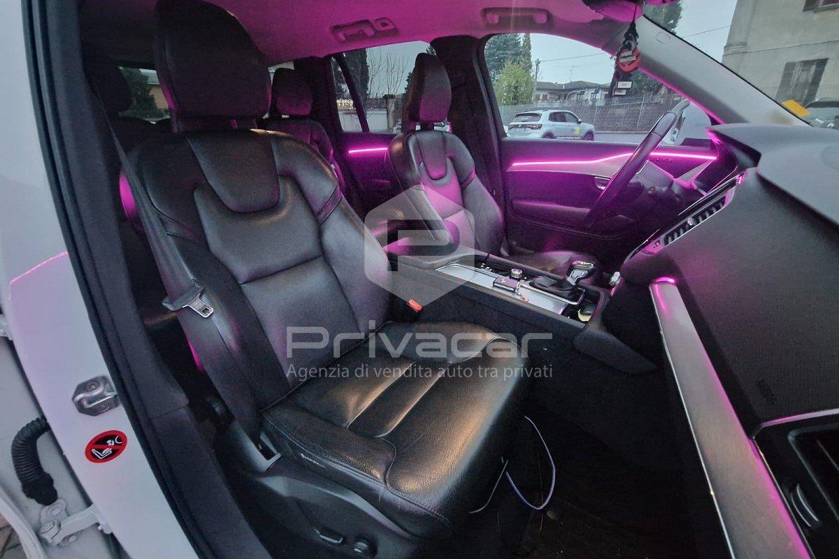 VOLVO XC90 D5 AWD Geartronic Momentum