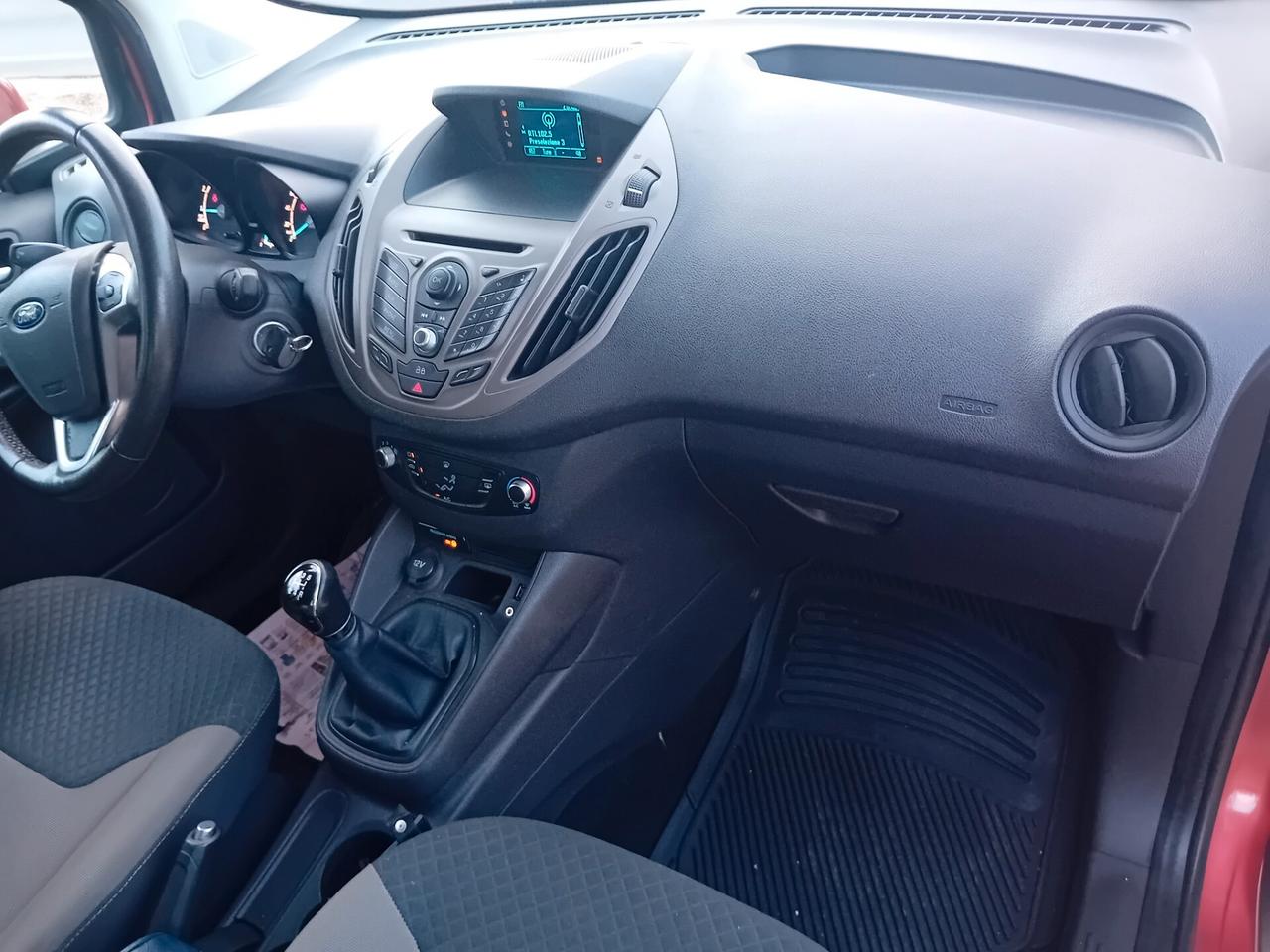 Ford Tourneo Courier 1.0 EcoBoost 100 CV Titanium