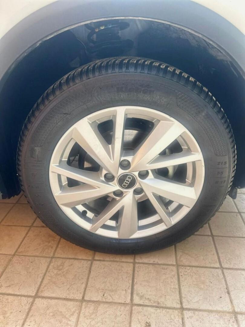 AUDIQ230TFSIBusiness