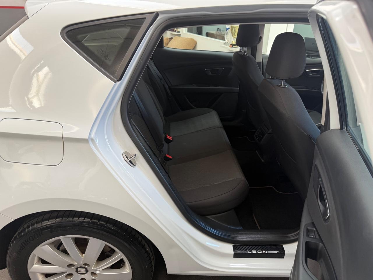 Seat Leon 1.6 TDI 105 CV DSG 5p. Start/Stop Business NAVI