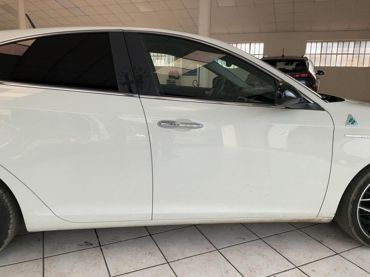 Alfa Romeo Giulietta 1.6 JTDm-2 120 CV Distinctive