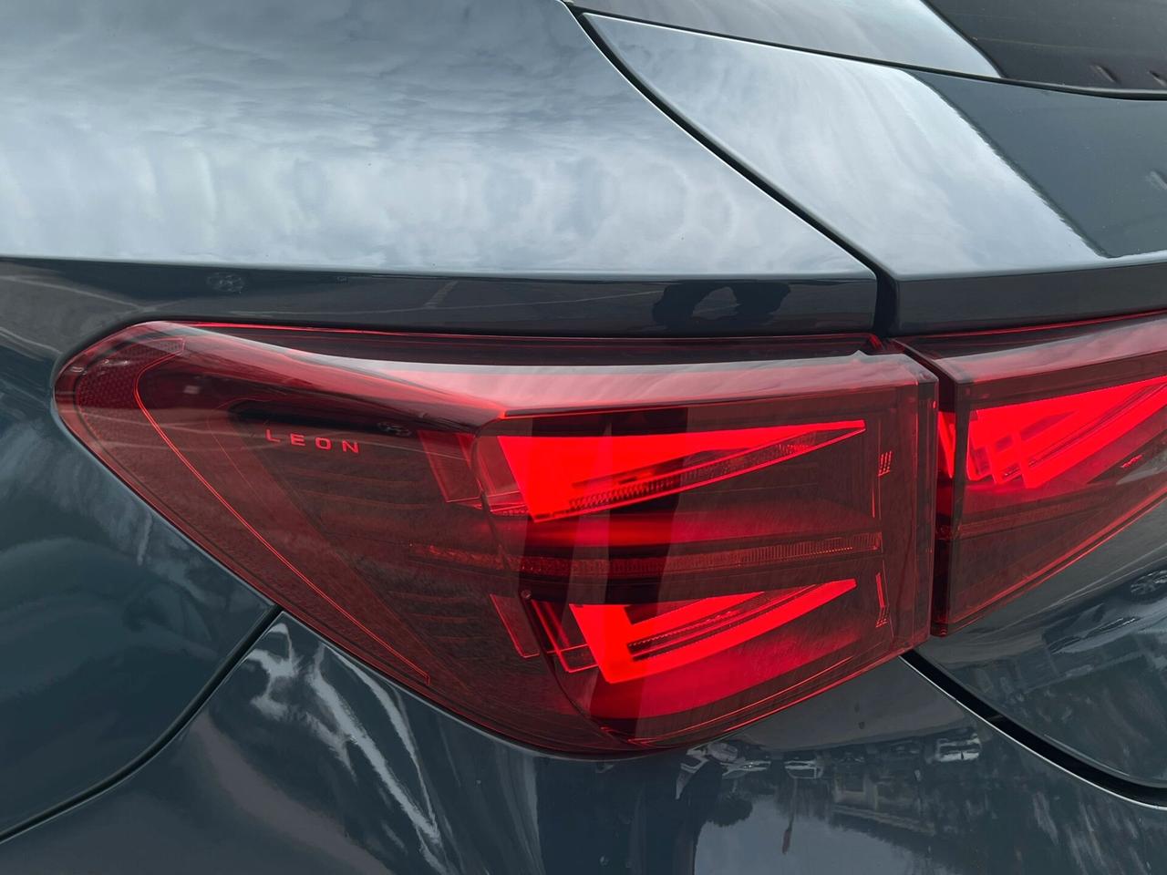 Cupra Leon 1.5 Hybrid 150 CV DSG