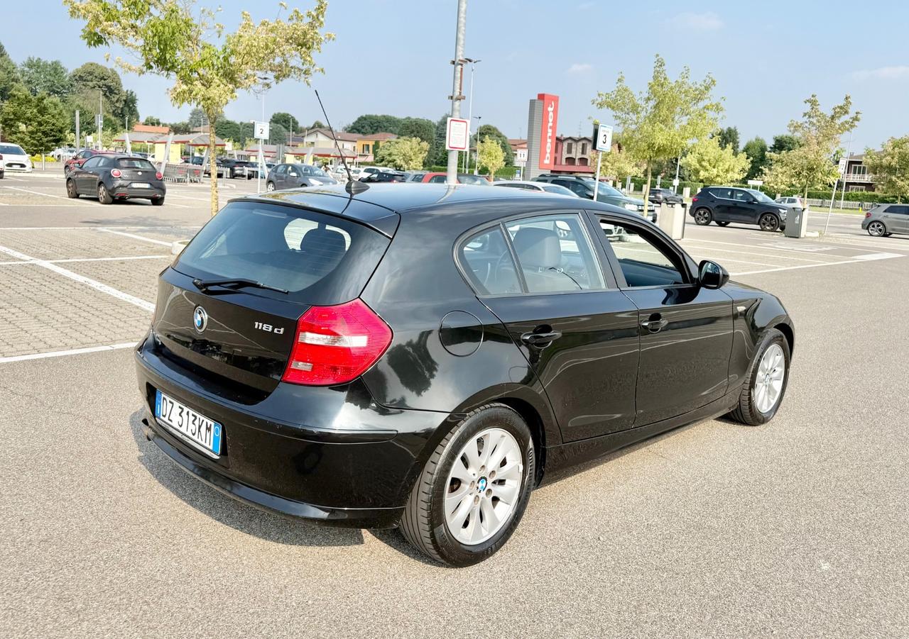 Bmw 118d 143Cv 5P*S&S*Cerchi*Aux*E5