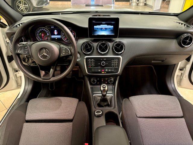 MERCEDES-BENZ GLA 180 Business OK NEOPATENTATO - KM CERTIFICATI