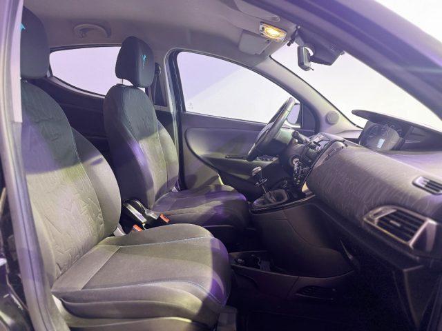 LANCIA Ypsilon 0.9 TwinAir 85 CV 5 porte Metano Ecochic Elefantin