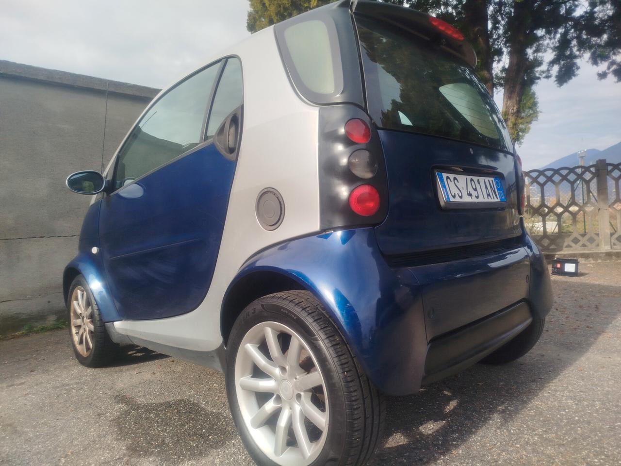 Smart ForTwo 700 coupé passion (45 kW)
