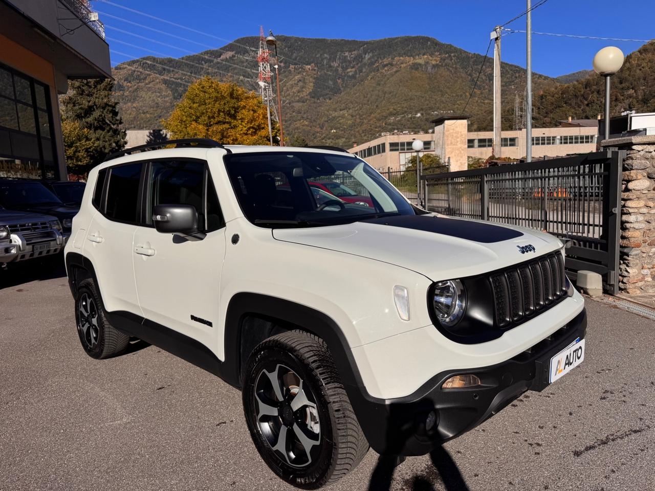 Jeep Renegade 4XE trailhawk 240cv