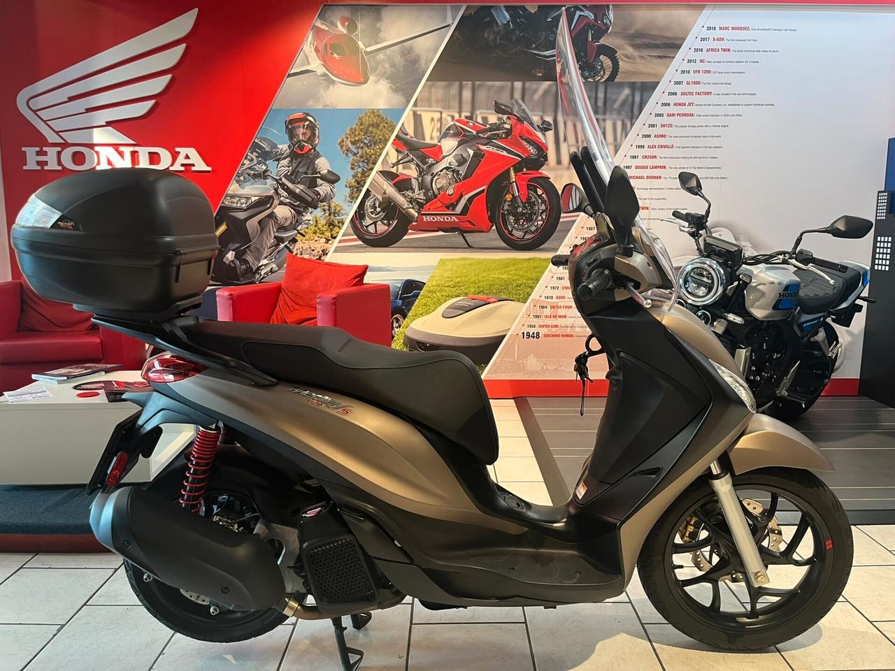 Piaggio Medley 150