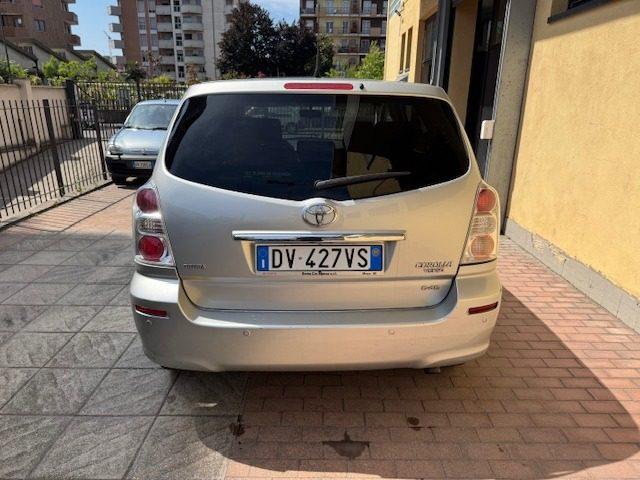 TOYOTA Corolla Verso 2.2 16V D-4D DPF MY'08