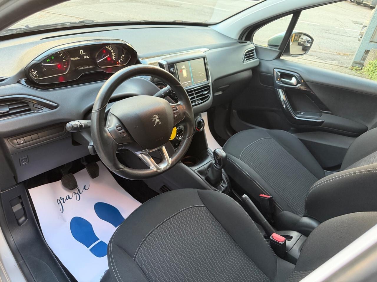 Peugeot 208 PureTech 82 5 porte Allure