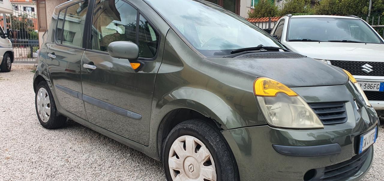 Renault Modus 1.5 dCi 82CV Confort Dynamique