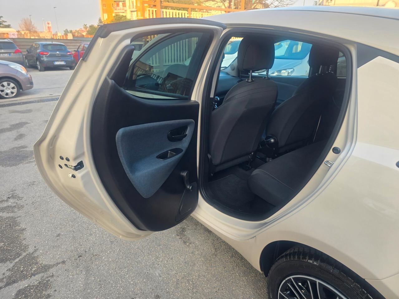 Lancia Ypsilon 1.2 69 CV 5 porte GPL Gold Plus