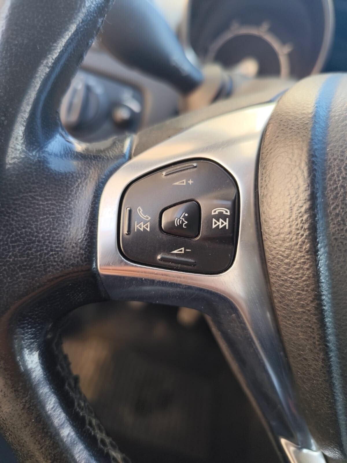 Ford Fiesta 1.5 TDCi Diesel 75CV