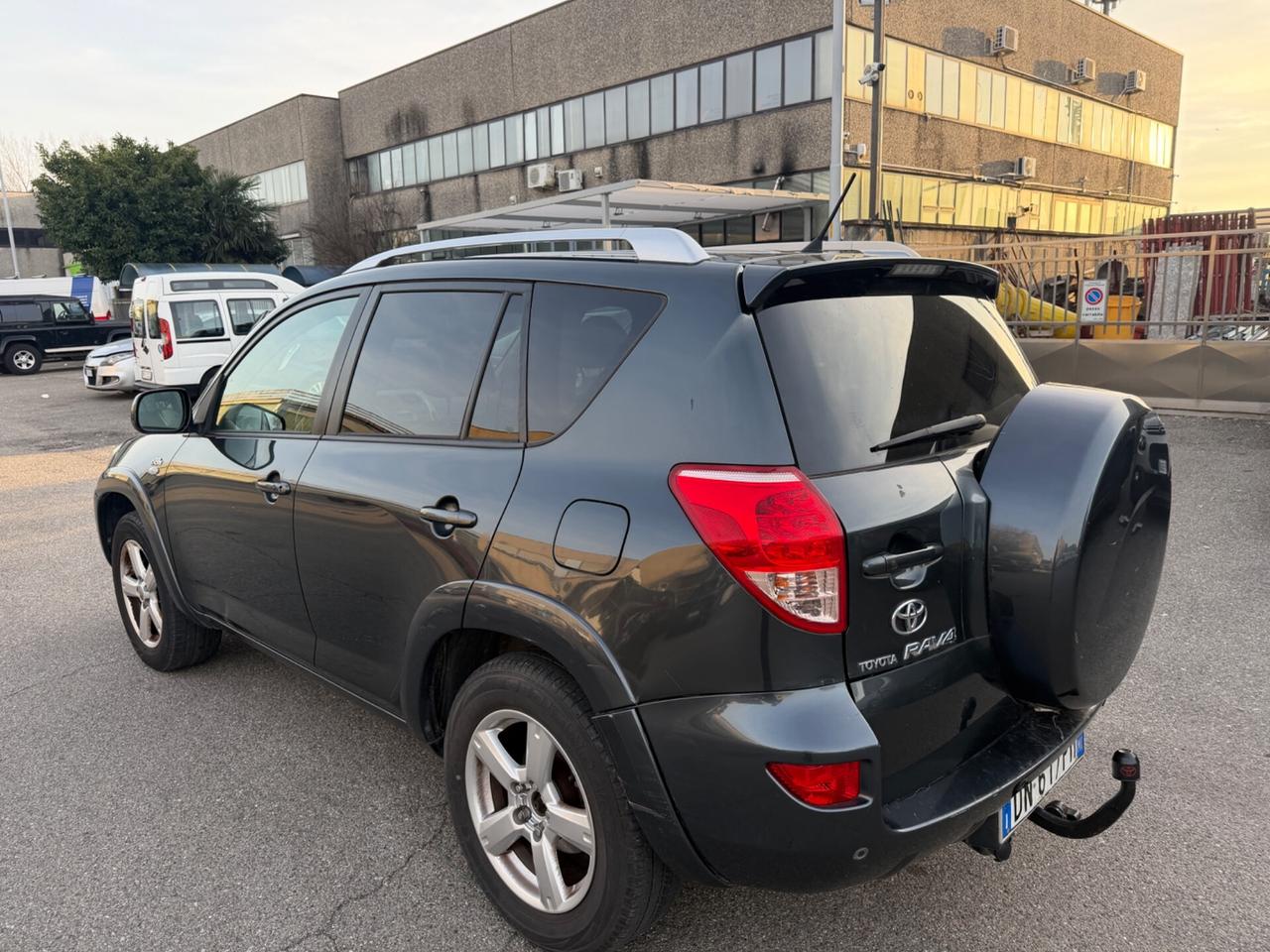 TOYOTA RAV4 2.2 177CV 4X4 PELLE GANCIO TRAINO