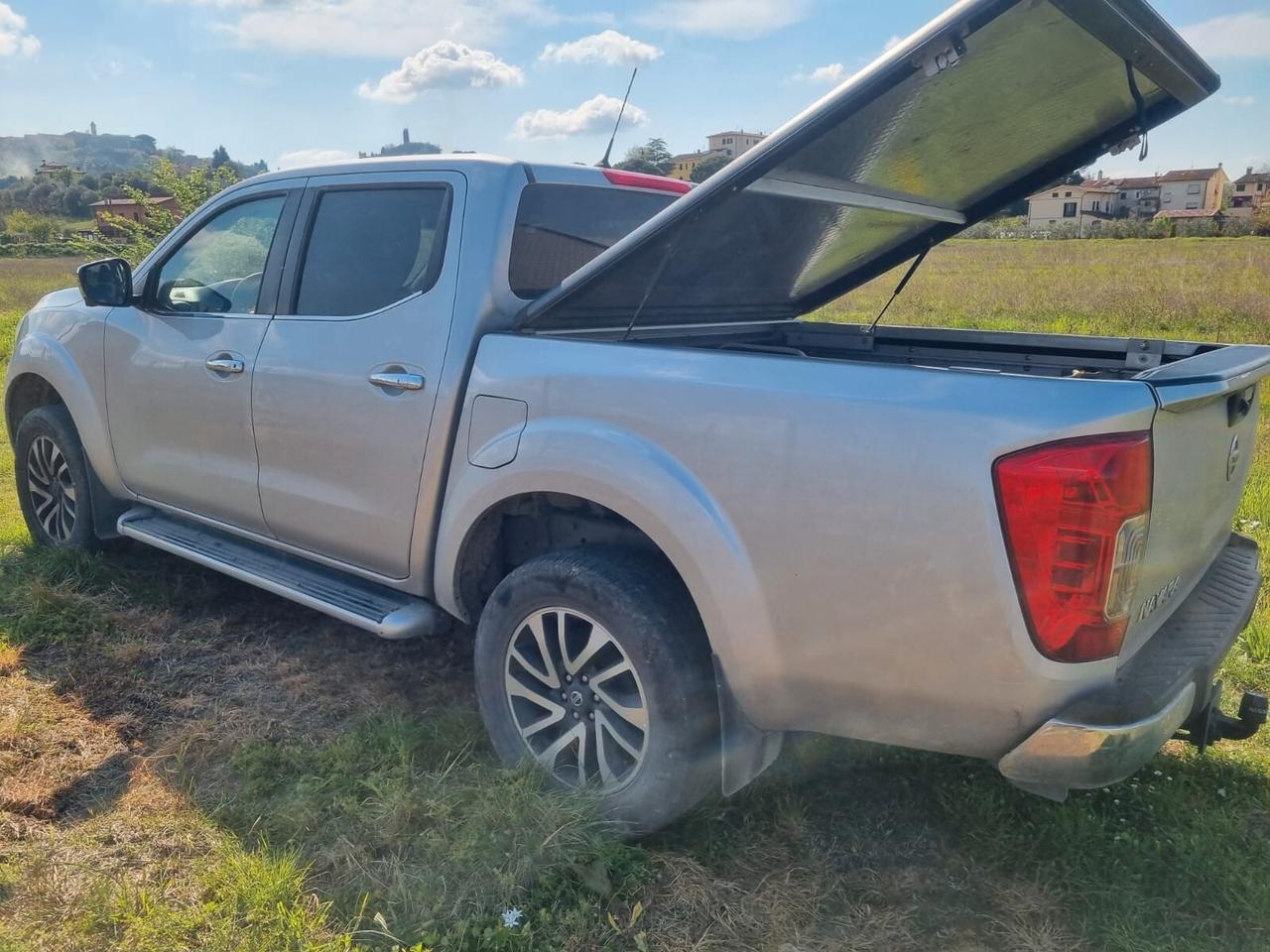 Nissan Navara 2.3 dCi 4WD Double Cab N-Connecta