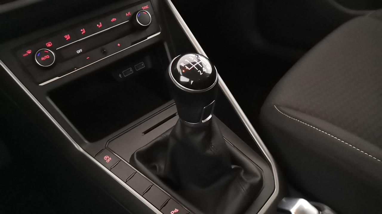 VOLKSWAGEN Polo VI 2017 - Polo 5p 1.0 tgi Trendline 90cv my19