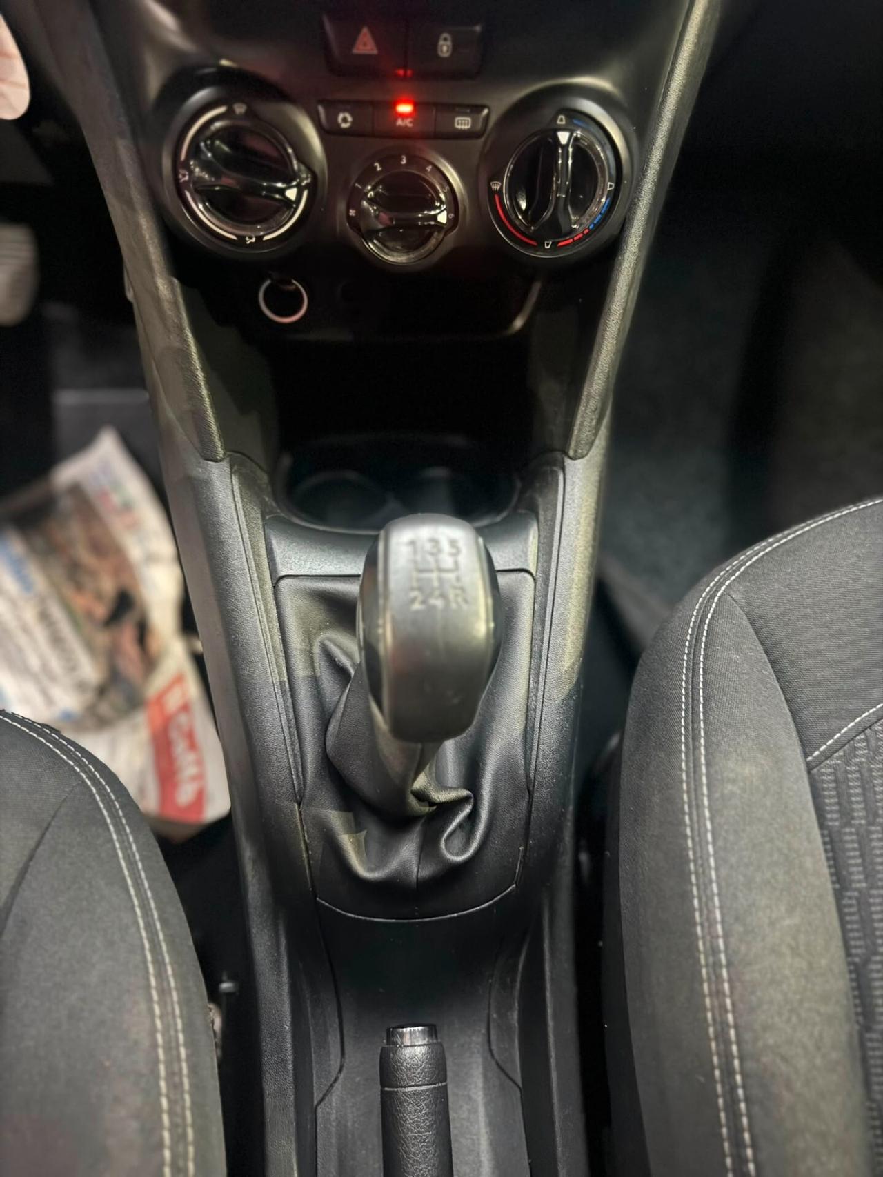 Peugeot 208 PureTech 82 5 porte Allure