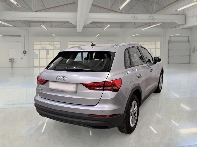 AUDI Q3 35 TDI S tronic Business