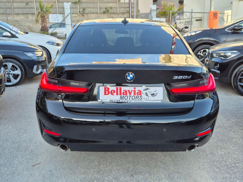 Bmw 320D 190CV BERLINA LED TETTO APRIBILE