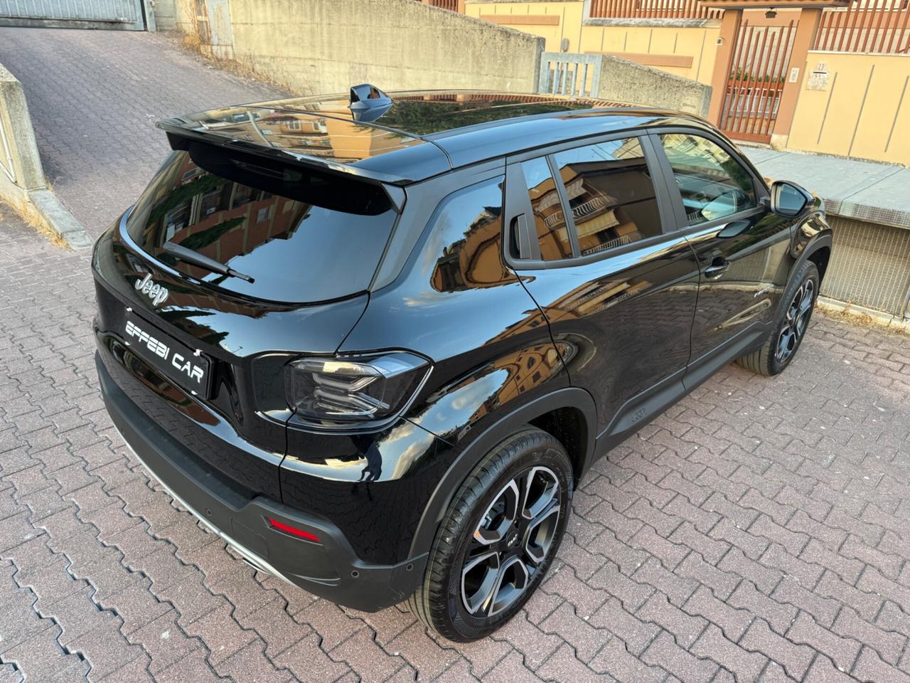 Jeep Avenger 1.2 Turbo e-Hybrid MHEV Summit