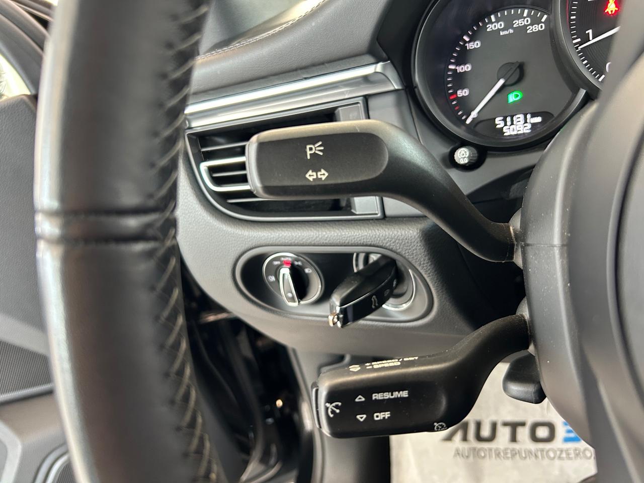 Porsche Macan 2.0 T Auto