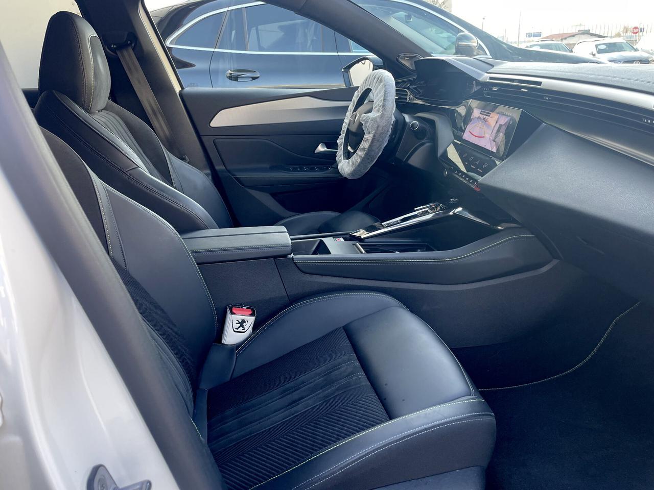 Peugeot 308 Plug-in Hybrid 225 e-EAT8 GT Pack