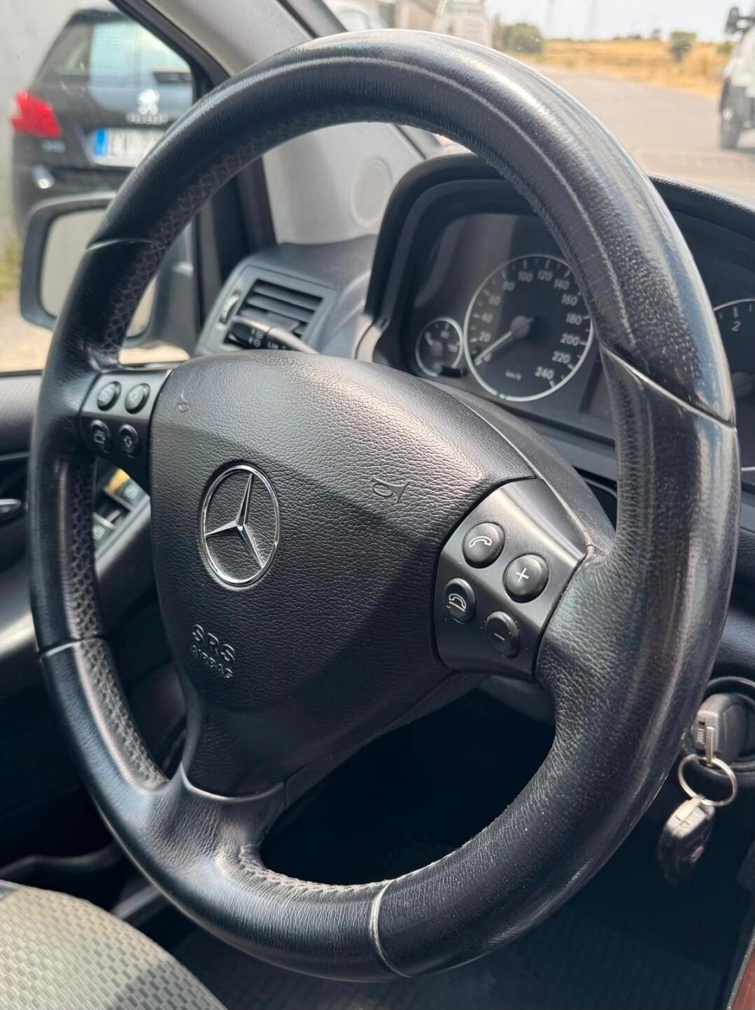 Mercedes-benz A 200 180 CDI AUTOMATIC PREMIUM