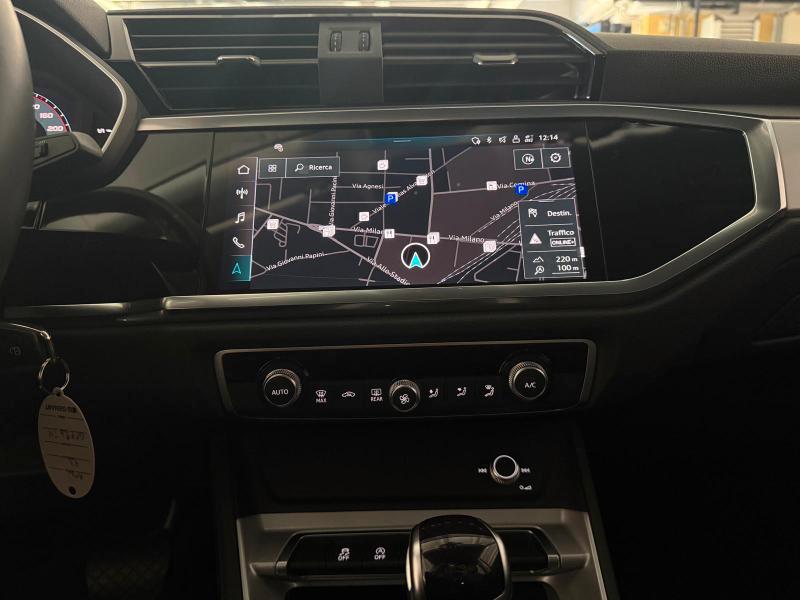 Audi Q3 35 2.0 tdi Business quattro s-tronic