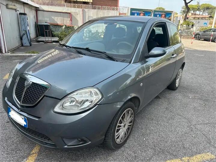 Lancia Ypsilon 1.2 Argento
