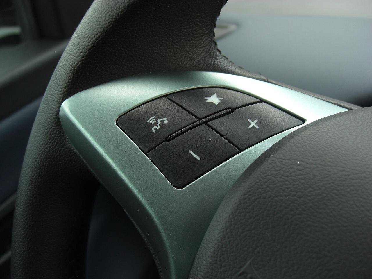 Lancia Ypsilon 1.0 FireFly 5 porte S&S Hybrid Platino