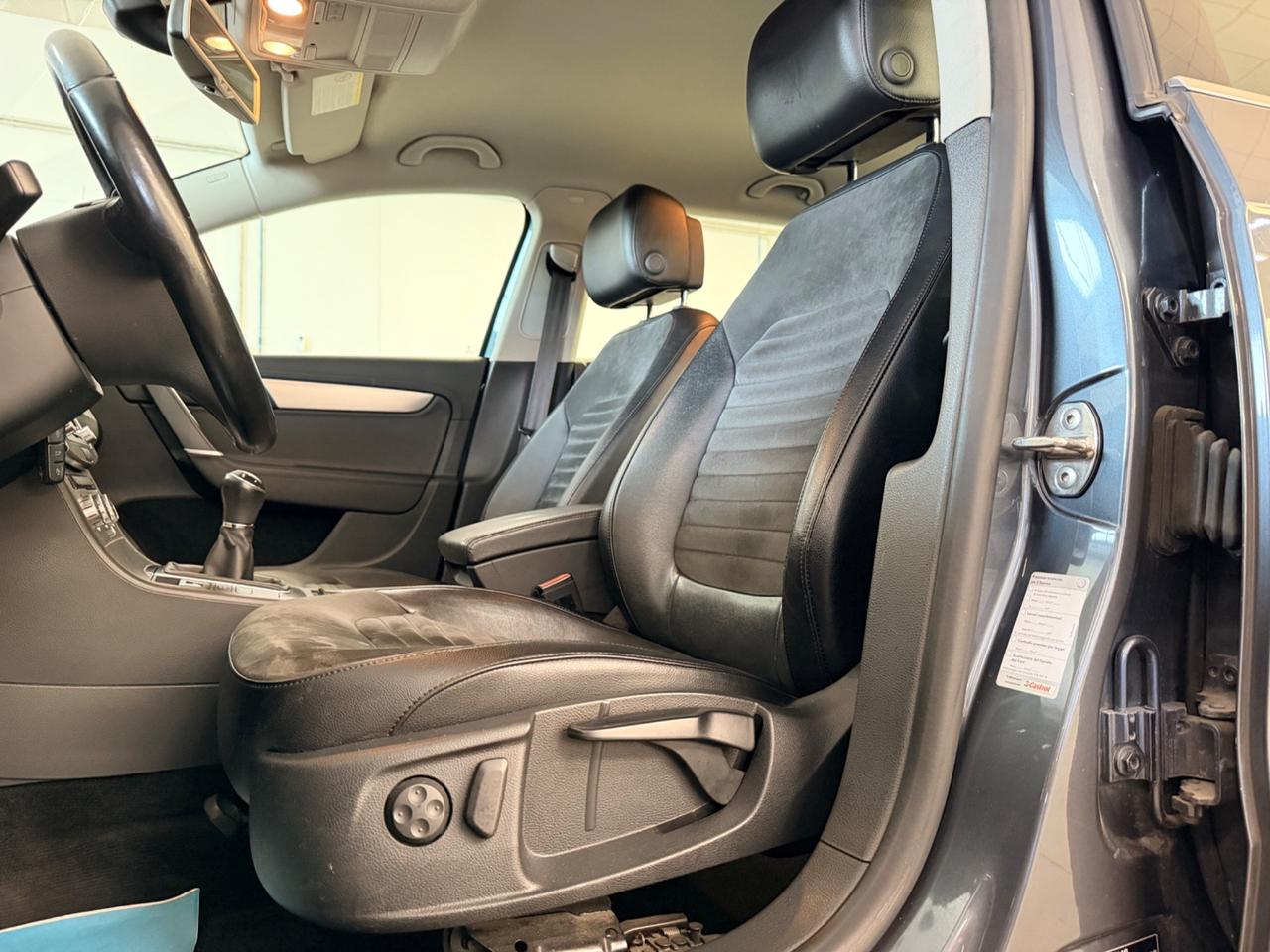 Volkswagen Passat Var. 2.0 TDI Highline BlueM.Tech.
