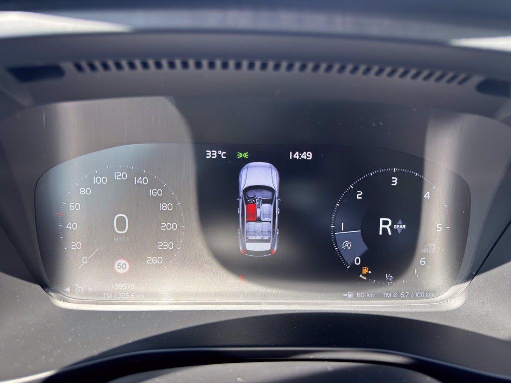 VOLVO Xc40 2.0 d3 momentum del 2019