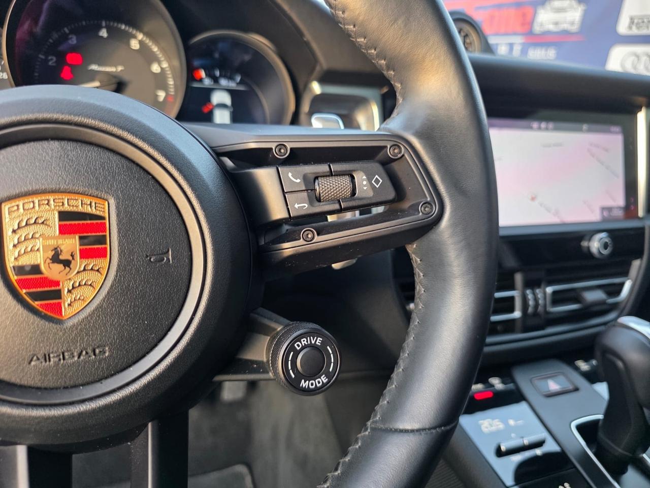 Porsche Macan 2.0 T PASM