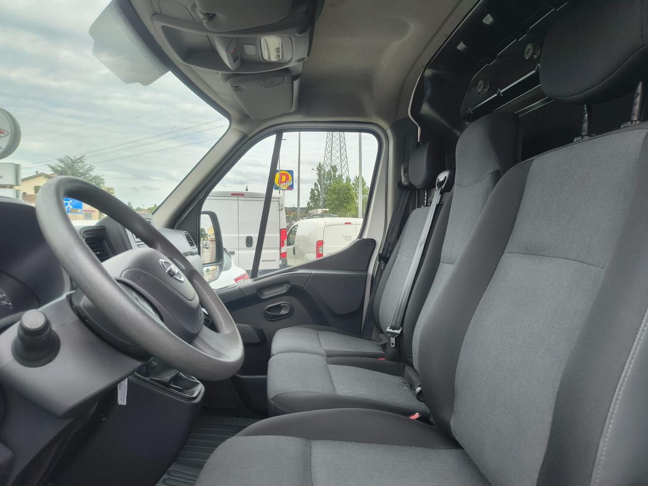 Nissan Interstar L2H2 2.3 dCi /DIESEL 135CV *TETTO MEDIO PASSO MEDIO*