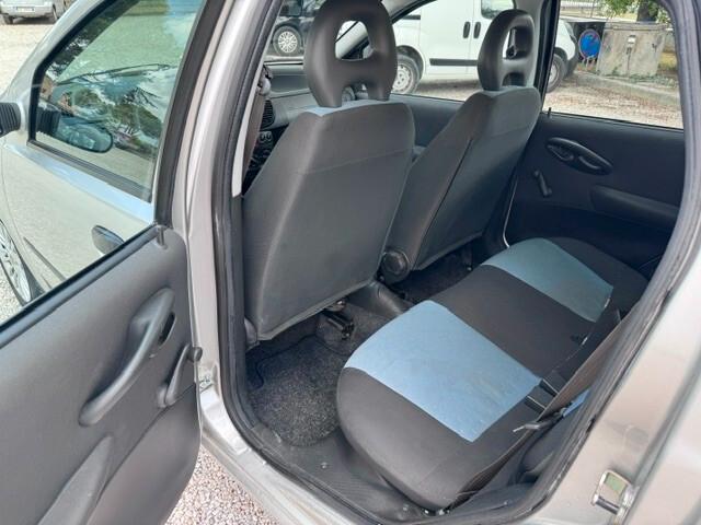 Fiat Punto 1.2 5 porte Active Natural Power