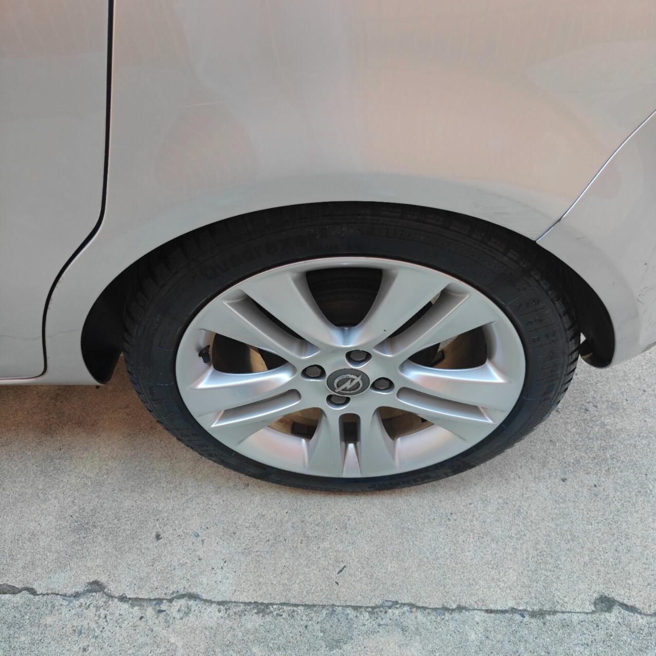 Opel Corsa 1.2 5 porte Cosmo