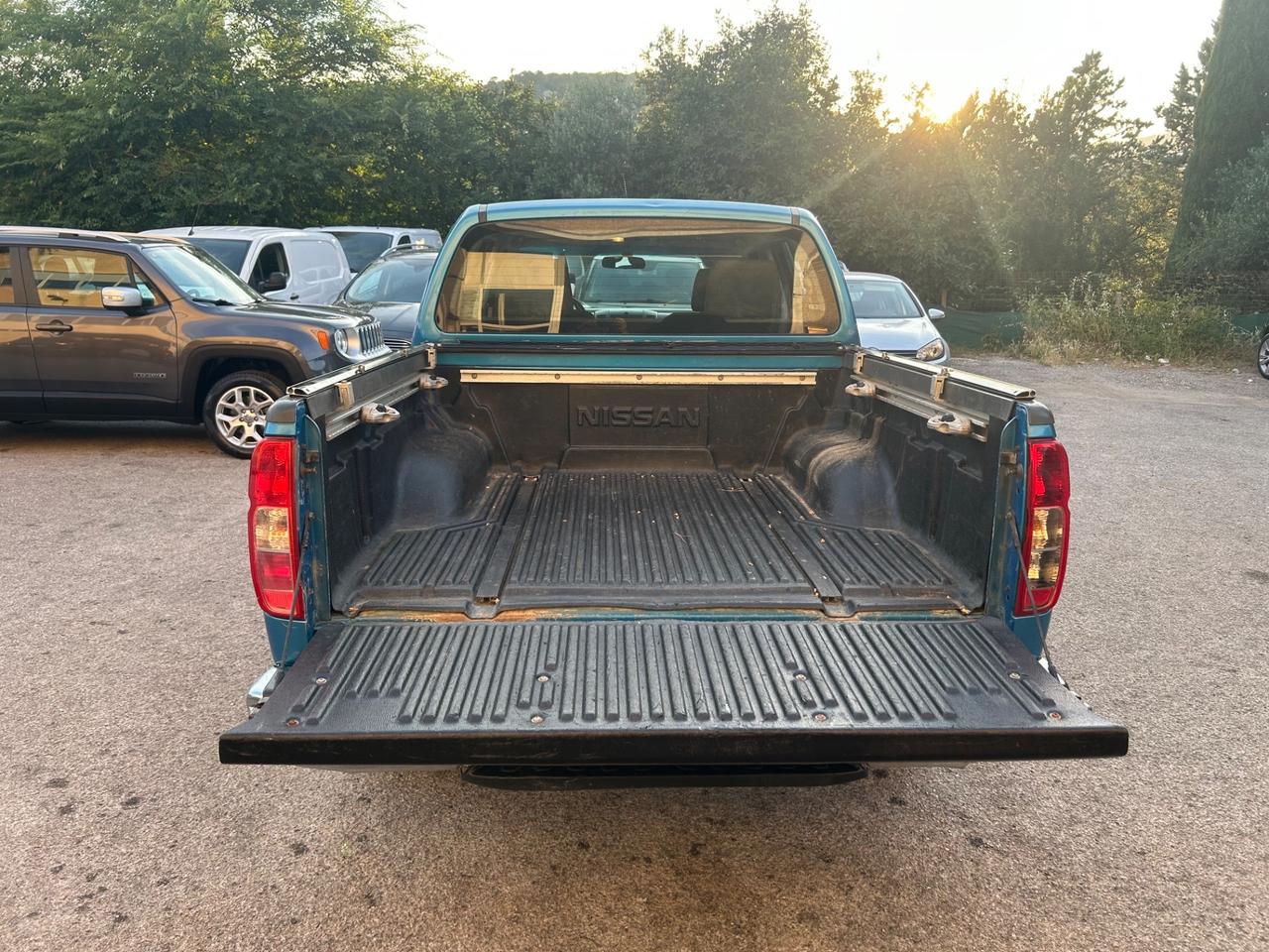 Nissan Navara 2.5 dCi 4 porte Doppia Cabina 4X4