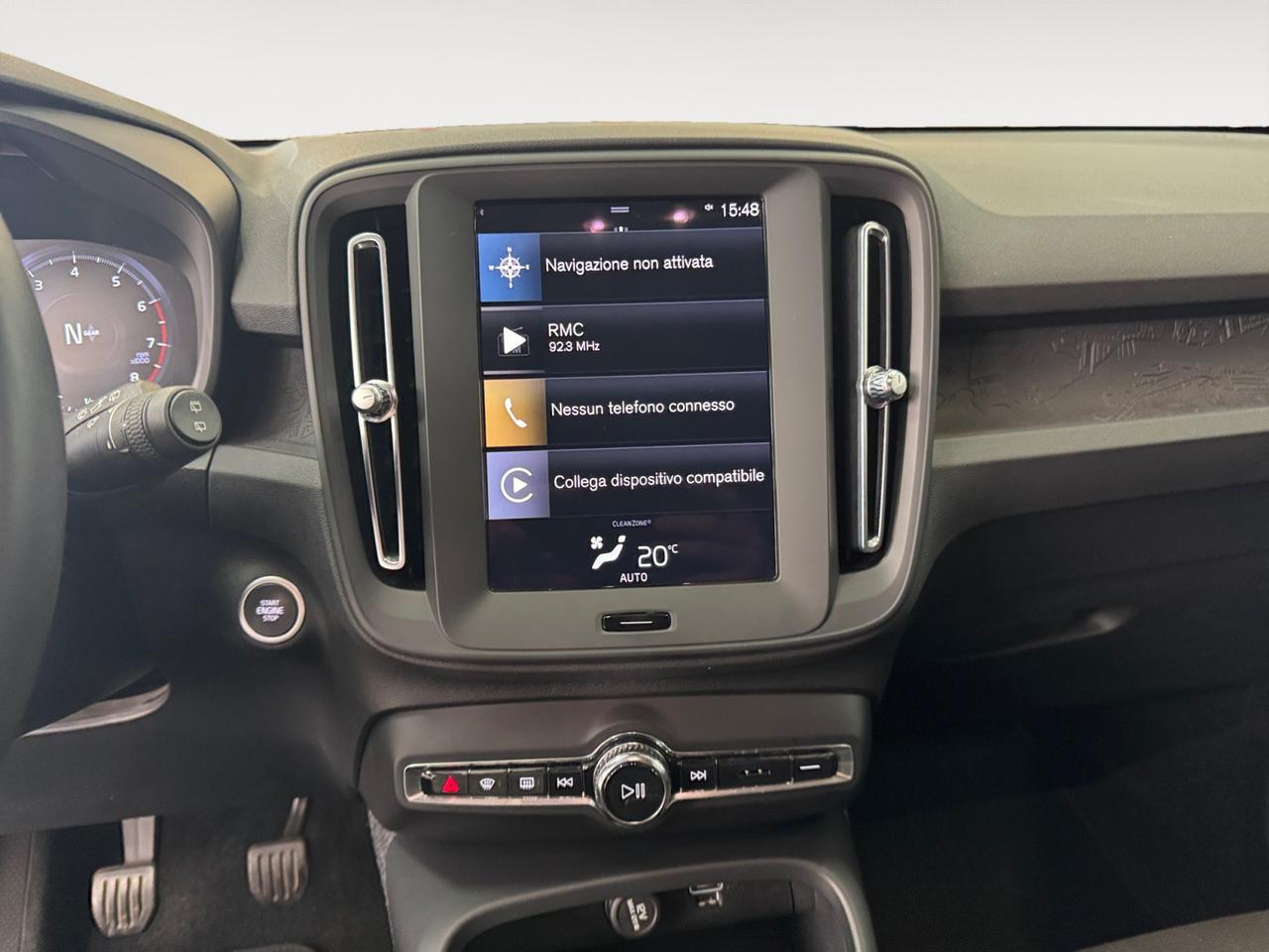 VOLVO XC40 1.5 t2 Momentum