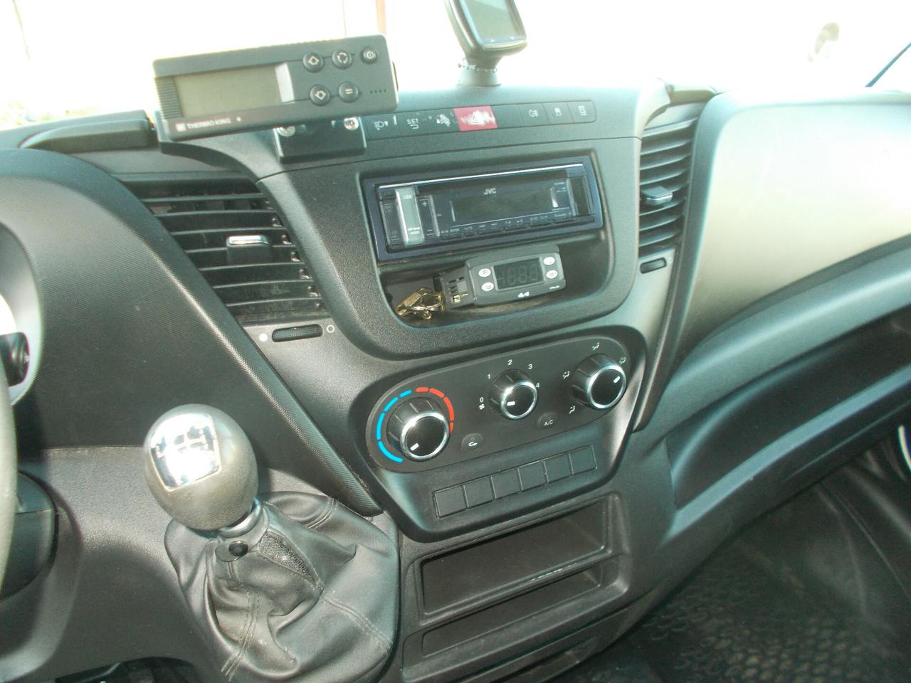 Iveco daily 35c15 anno 2018 frigo atp 03/27 e.6