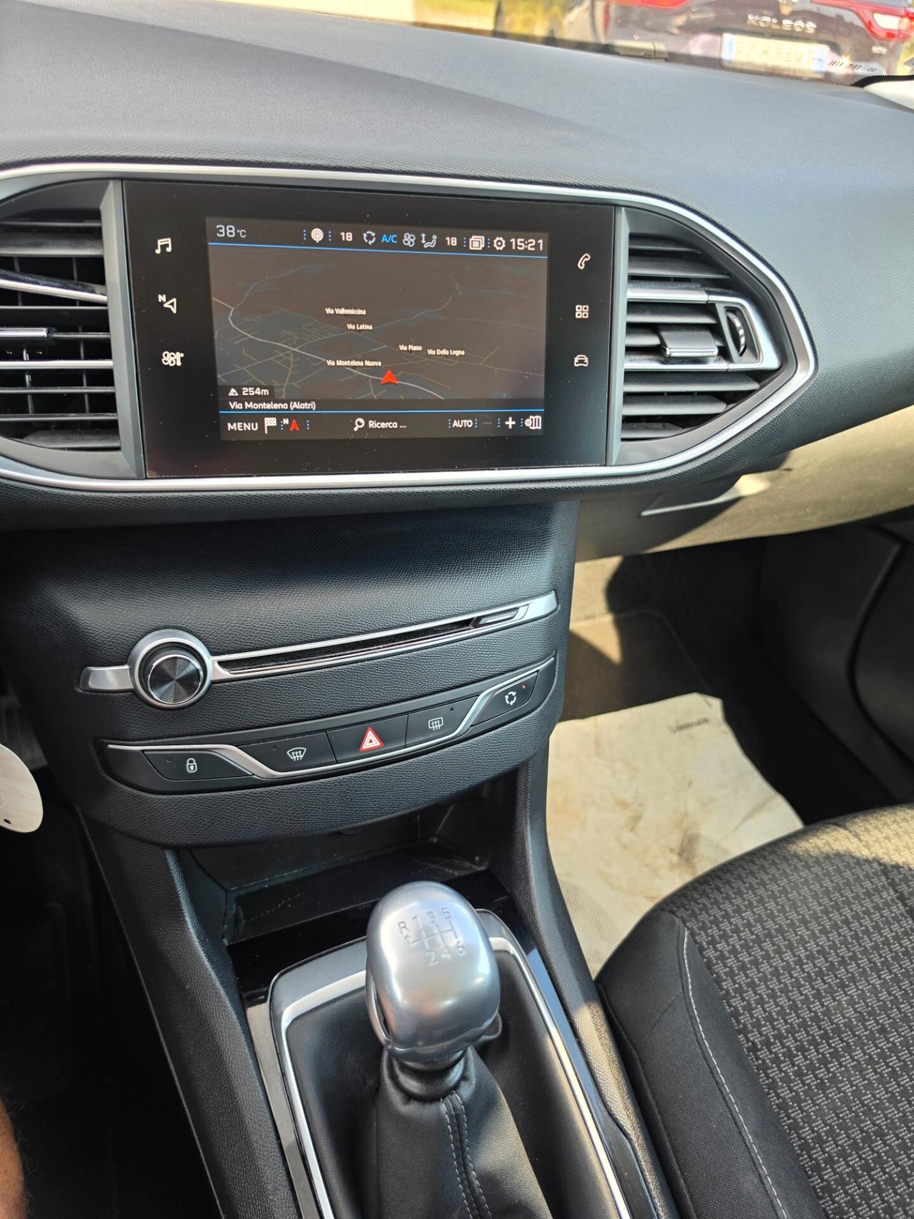 Peugeot 308 BlueHDi 130 S&S Active ok neopatentati