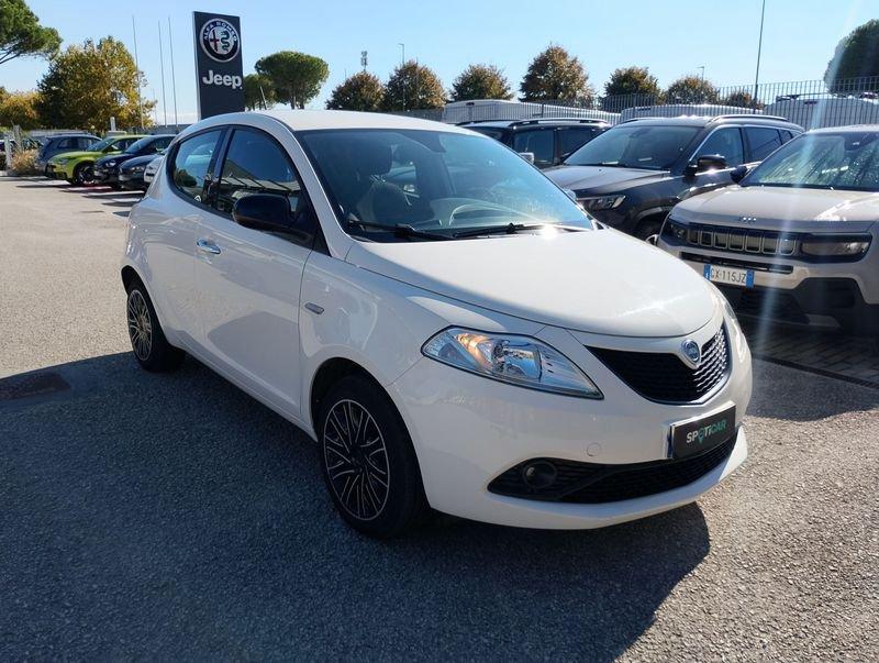 Lancia Ypsilon Ypsilon 1.0 firefly hybrid Gold s&s 70cv