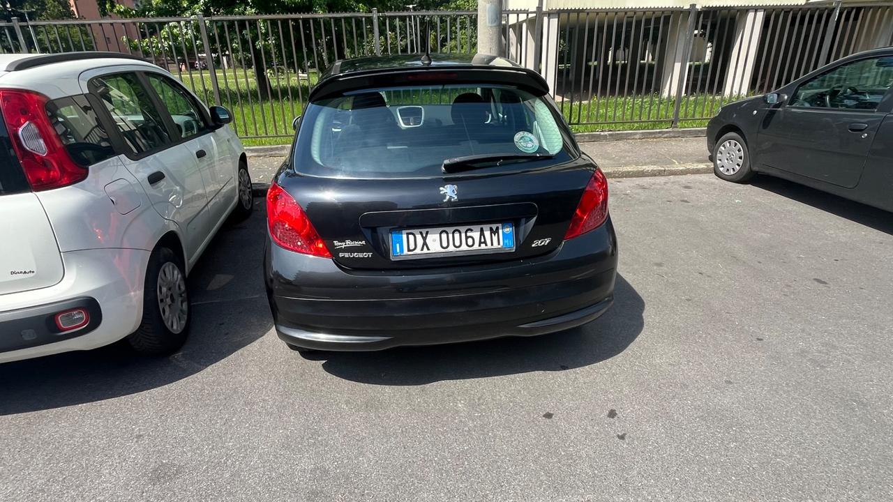 Peugeot 207 1.4 8V 75CV 5p. Energie Sport ECO GPL