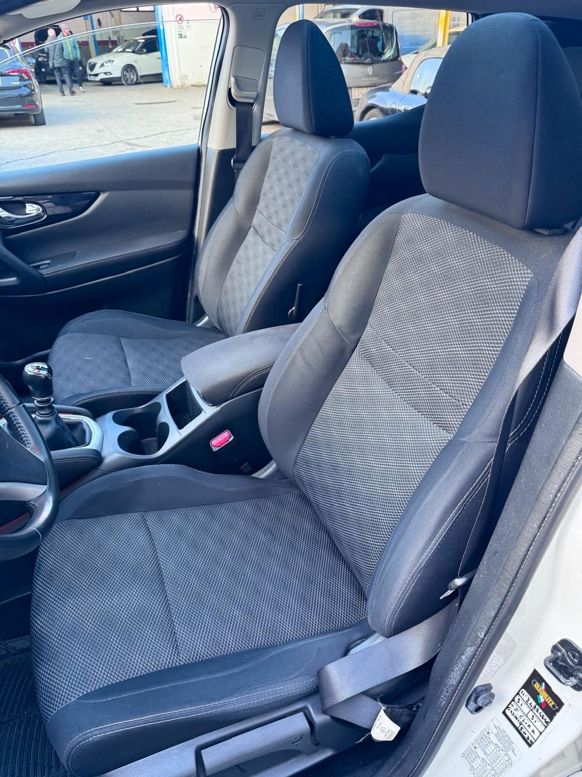 Nissan Qashqai 1.5 dCi N-Connecta