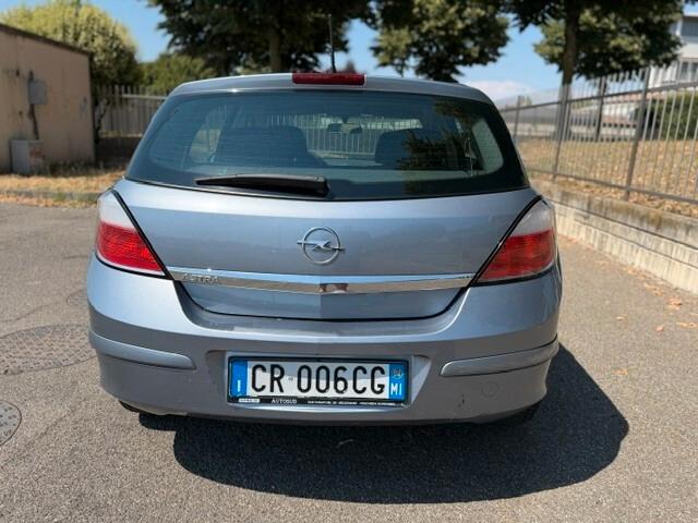 Opel Astra 1.6 16V Twinport 5 porte Cosmo Euro 4 ok neopatentati
