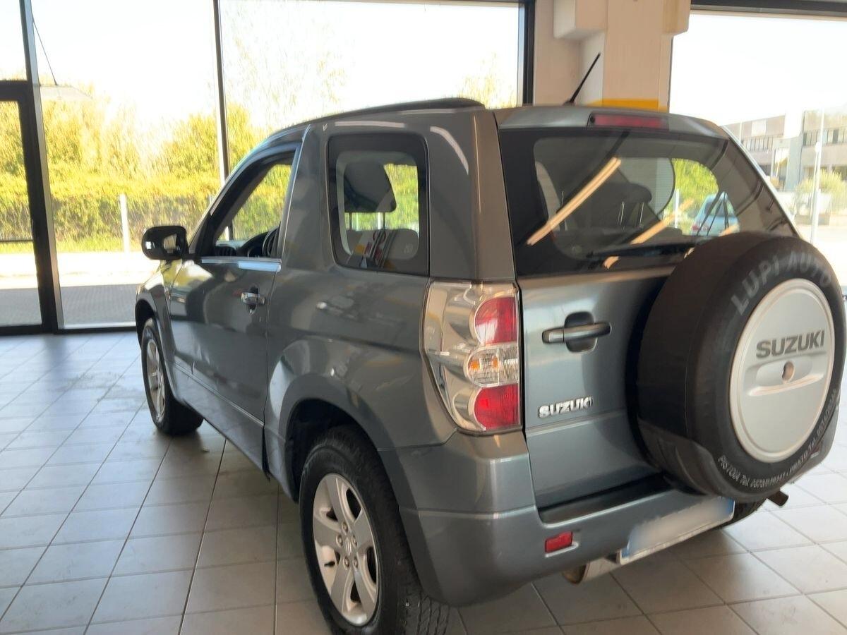 Suzuki Grand Vitara 1.9 DDiS 3 porte