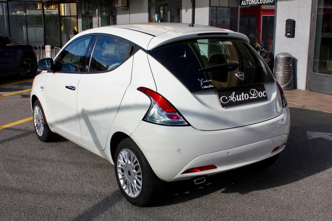 Lancia Ypsilon 1.2 69 CV 5 porte GPL Ecochic Gold SENSORI POST.