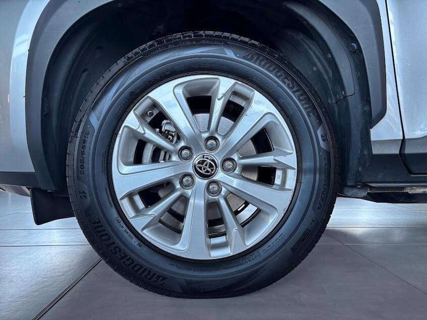 Toyota Yaris Cross 1.5 Hybrid . E-CVT Active