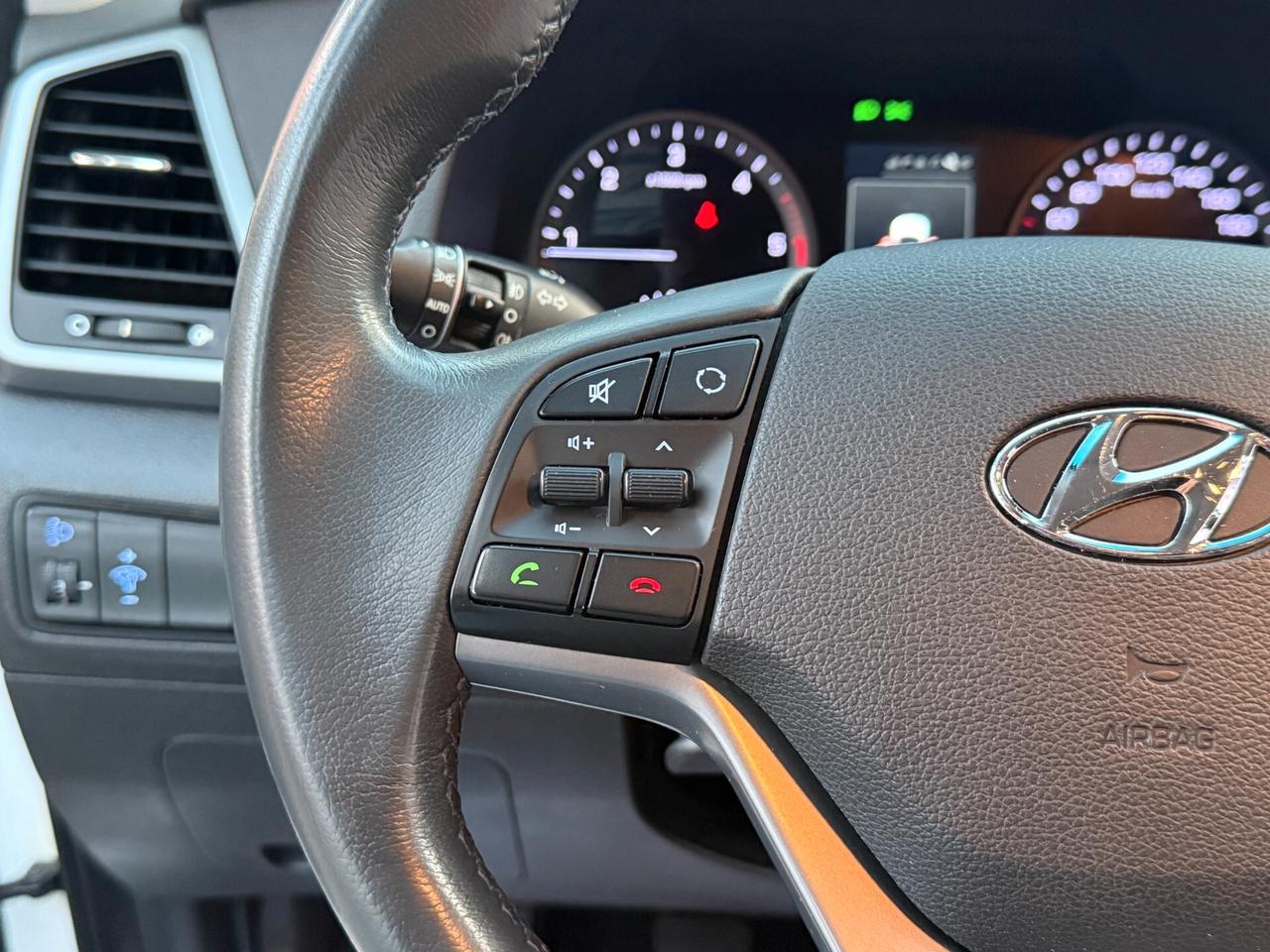 Hyundai Tucson 1.7 CRDi NAVI CAMERA *KM 86.000