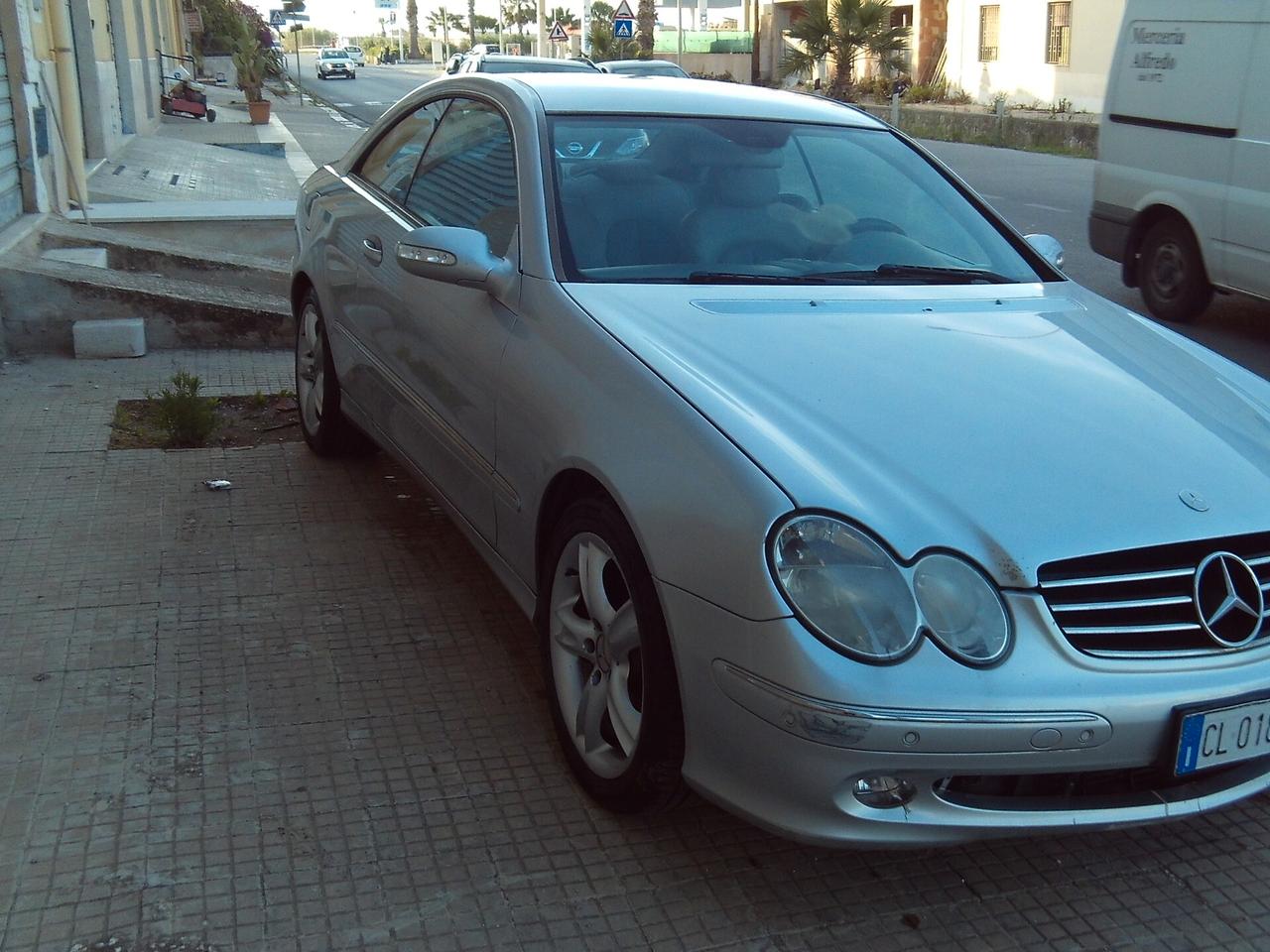 Mercedes-benz CLK 270 CDI cat Avantgarde