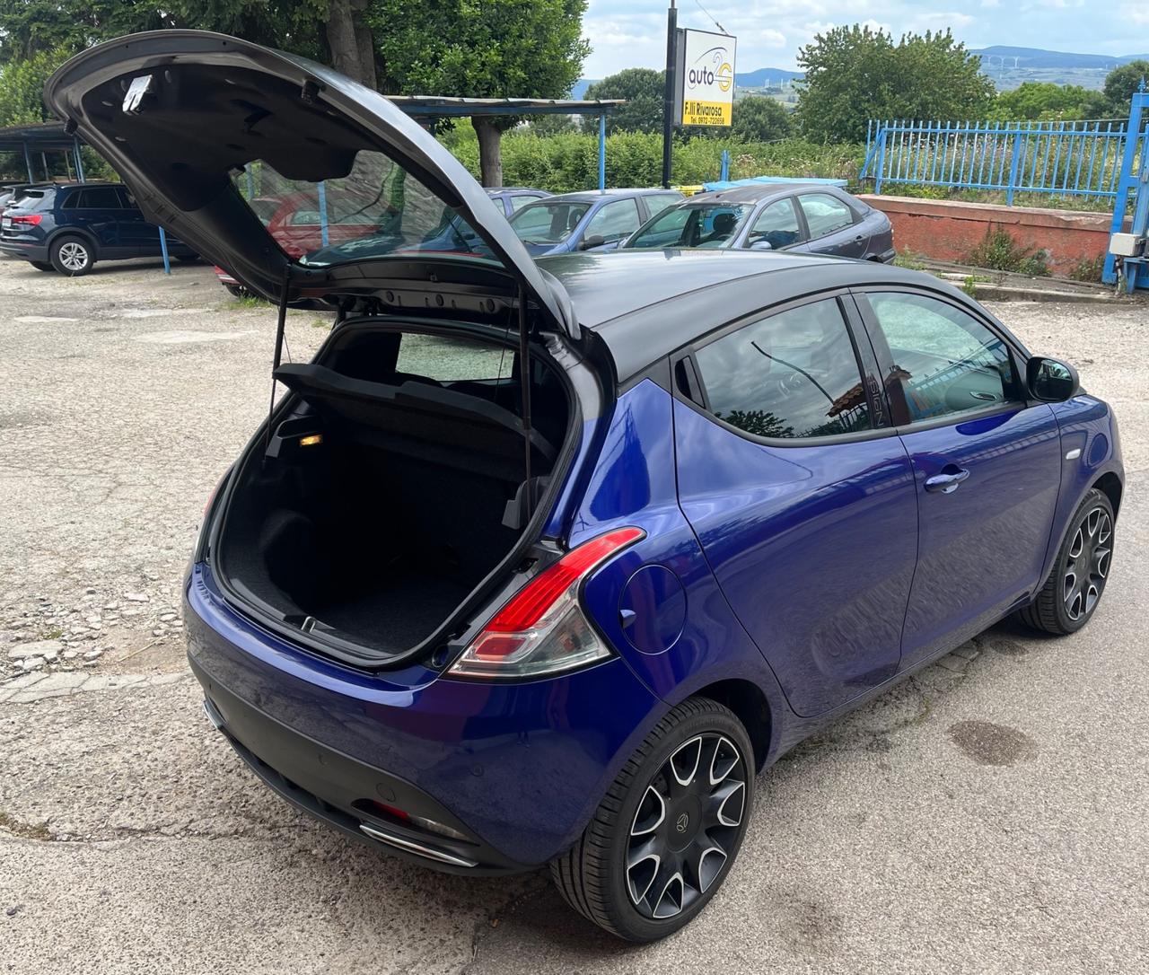 Lancia Ypsilon 1.269CV S Momodesign-solo 45000km-